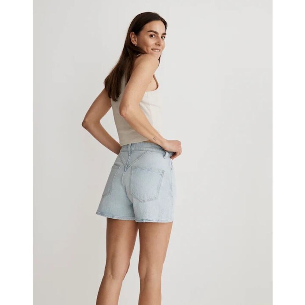 Madewell High Rise Mom Jean Shorts Retro Denim Flattering Modest Light Wash 25 - Picture 2 of 6